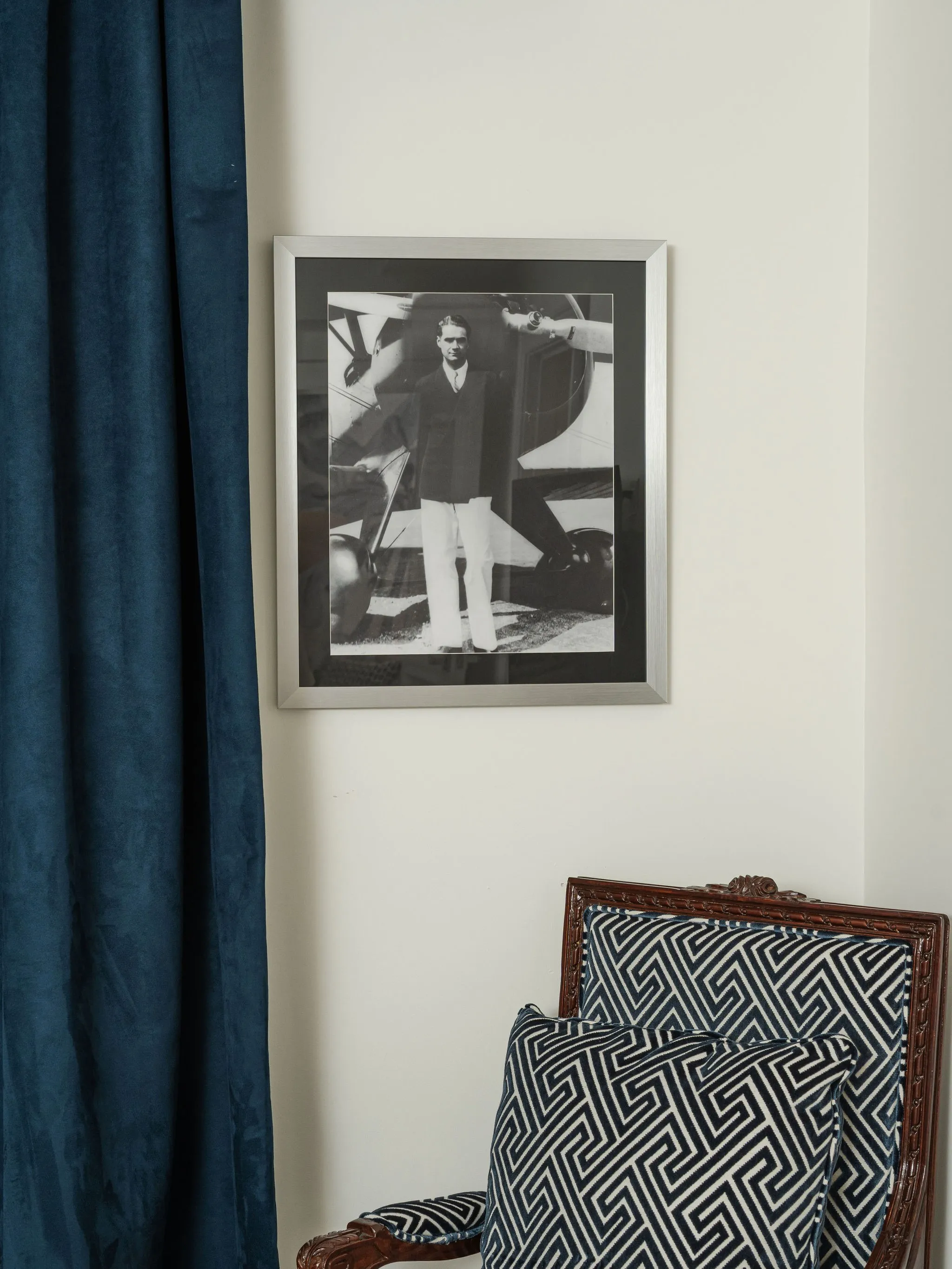 AVIATOR SUITE Image 3