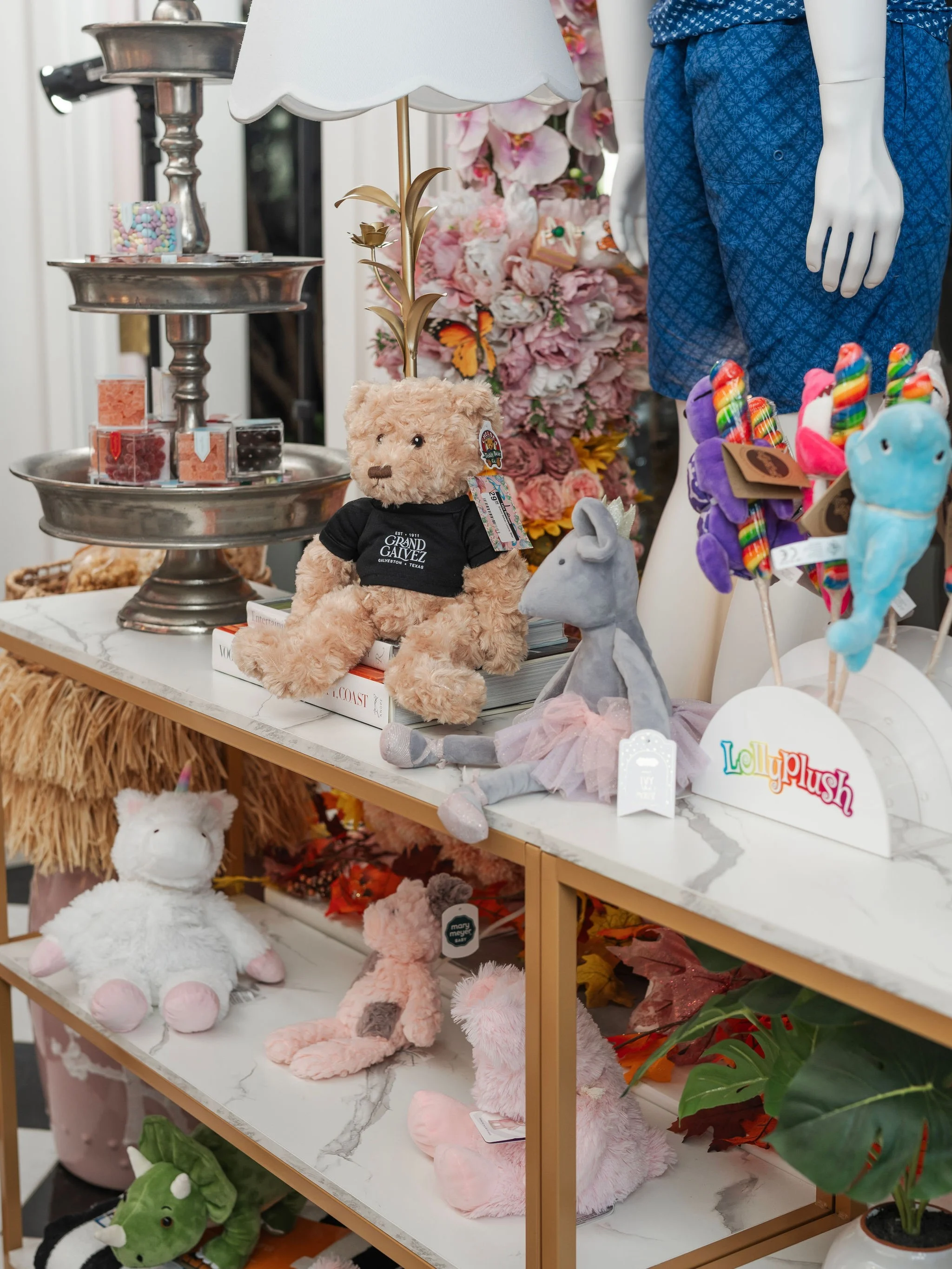 LoLo Boutique Accessories and Keepsakes